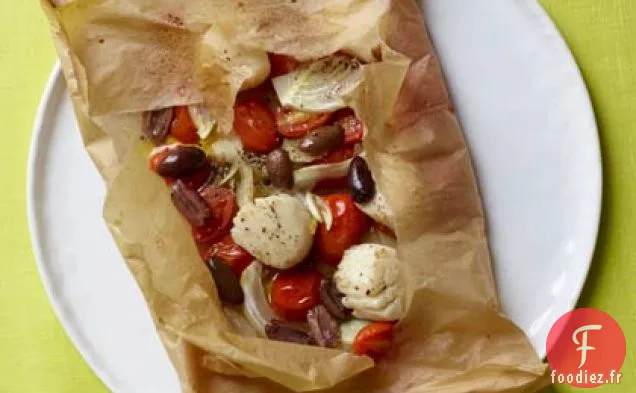 Pétoncles en Parchemin avec Fenouil, Tomates et Olives