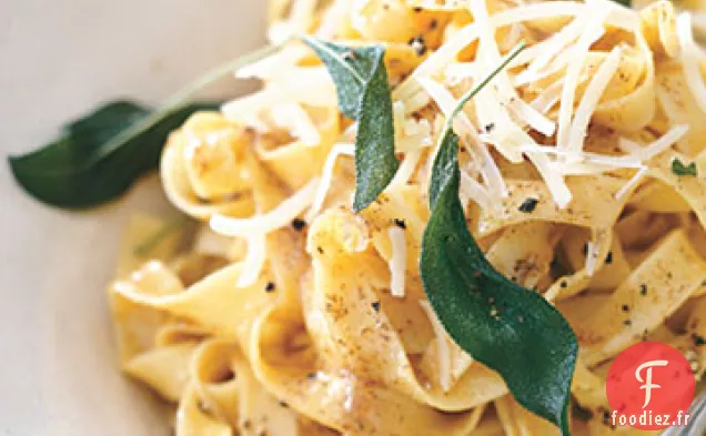 Fettuccine au Beurre Brun et à la Sauge