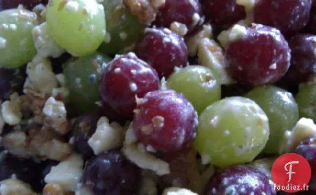 Salade de Raisins Aux Noix et au Fromage Bleu