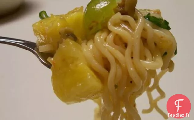 L'Autre Salade de Poulet Aux Nouilles Ramen