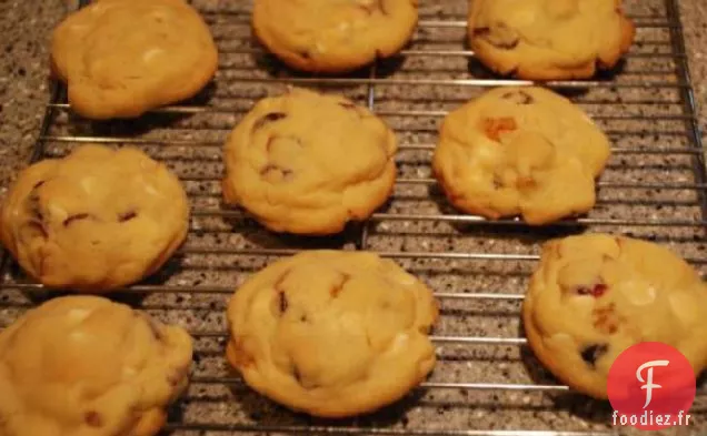 Biscuits Aux Morceaux De Chocolat Aux Noix De Pécan Et Aux Abricots Secs