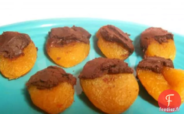Abricots Enrobés De Chocolat