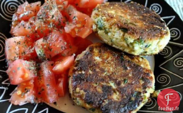 Galettes De Ricotta Frites Avec Salade De Tomates