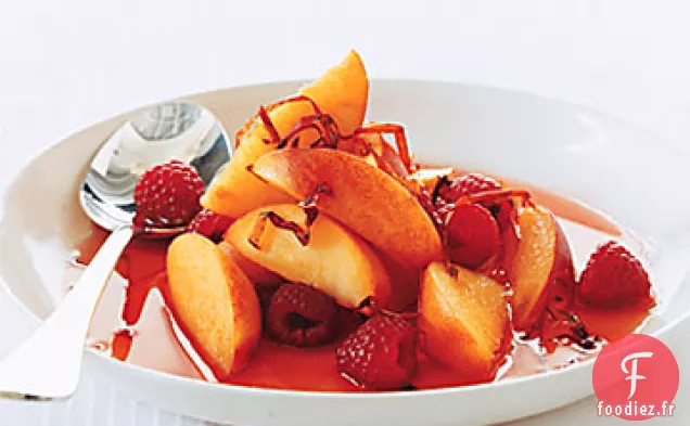 Pêches et Framboises au Sirop d'Ancho avec Fils de Chili