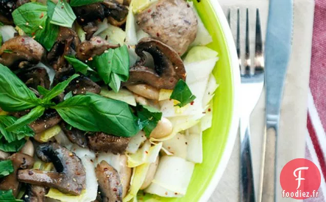 Chicorée, Champignons De Châtaignes Et Haricots Au Beurre