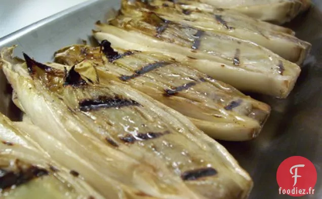 Endive Belge Grillée À La Vinaigrette Au Coing