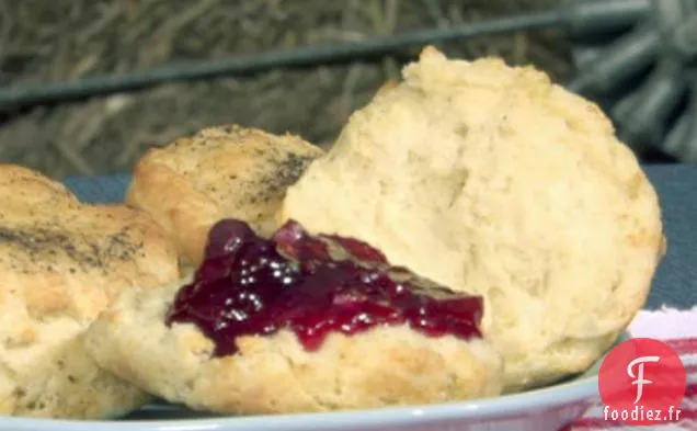 Biscuits au Poivre Noir avec Marmelade d'Orange et de Myrtilles