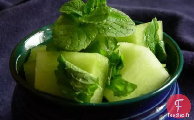 Salade de Boules de Melon à la Menthe Fraîche