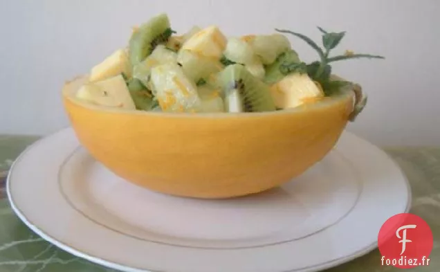 Salade De Fruits Avec Vinaigrette Aux Agrumes Et À La Menthe