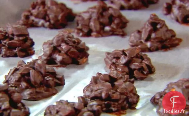 Grappes de Canneberges et d'Amandes Enrobées de Chocolat