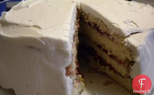 Gâteau Au Chocolat Blanc Fourré Aux Canneberges