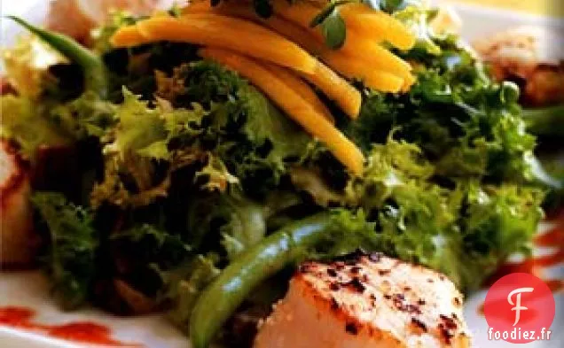 Salade De Pétoncles Poêlés À La Vinaigrette À La Mangue Et Aux Fruits