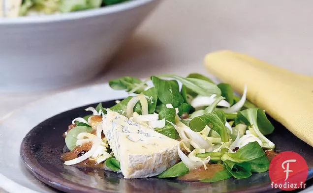 Légumes Verts Amers avec Vinaigrette à la Bière aux Cerises et Toasts au Fromage Bleu