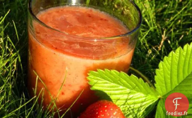Smoothies à la Pêche Et à la Fraise