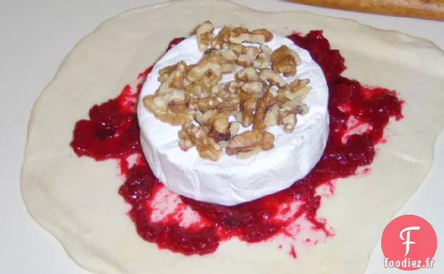 Brie Cuit aux Canneberges et aux Noix