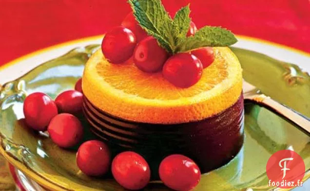 Piles de Sauce aux Canneberges en Gelée à l'Orange et aux Canneberges