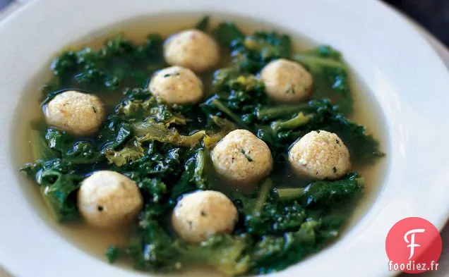 Soupe de Légumes Verts Amers aux Boulettes de fromage