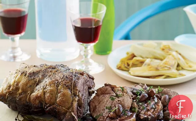 Agneau Braisé à la Syrah aux Olives, Cerises et Endives