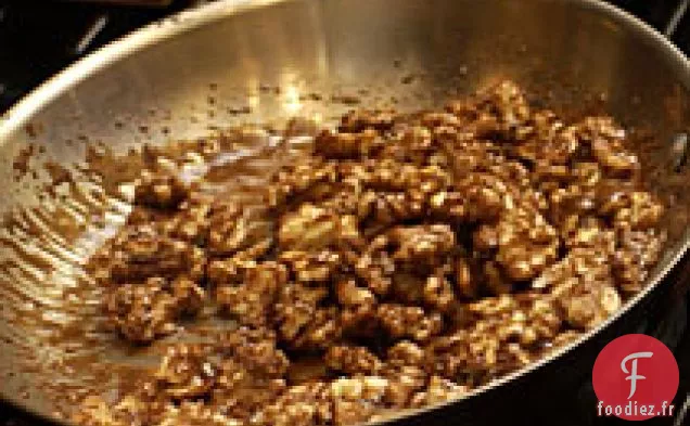 Salade Au Fromage Bleu, Poires et Noix Confites aux Épices