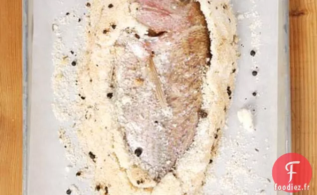 Vivaneau Rose en Croûte de Sel de Mer avec Nage au Vin de Glace