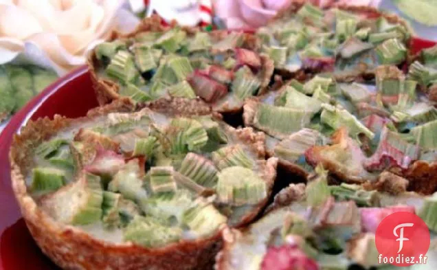 Barres De Rhubarbe En Croûte De Biscuits