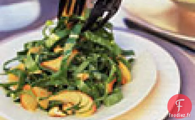 Légumes verts de Chou Râpés aux Noix et Pommes Marinées