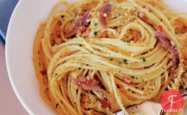 Spaghetti aux Anchois et Chapelure (Spaghetti con Acciughe e Mollica)