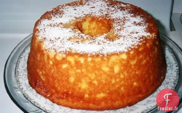 Gâteau au Pudding à l'Ananas et à la Crème Sure
