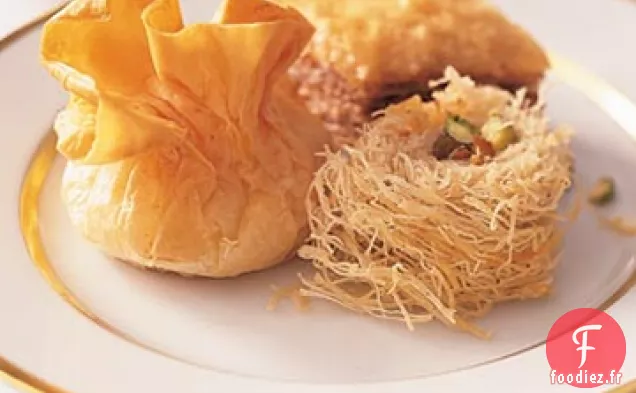 Baklava Roulé aux Raisins Secs Dorés