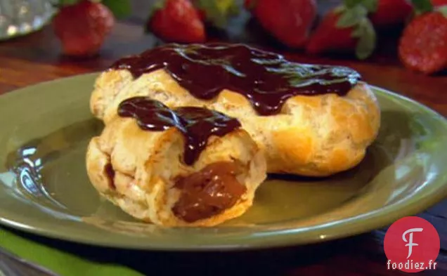 Éclairs Farcis Au Chocolat