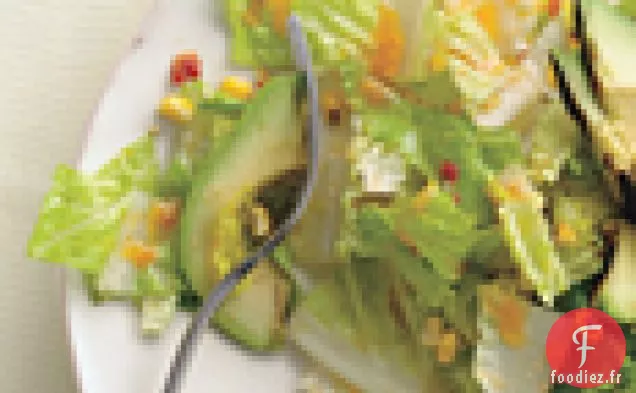 Salade Romaine, Avocat Grillé et Maïs Fumé avec Vinaigrette Chipotle-César