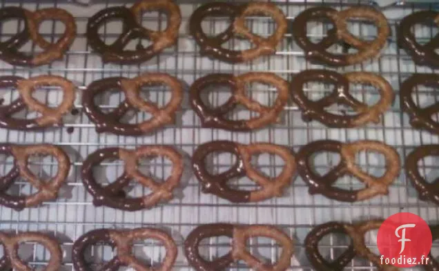 Bretzels Enrobés DE CHOCOLAT