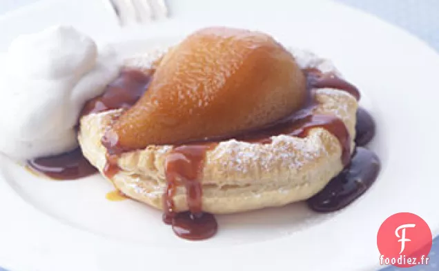 Tartes aux Poires Caramélisées à la Crème de Cardamome