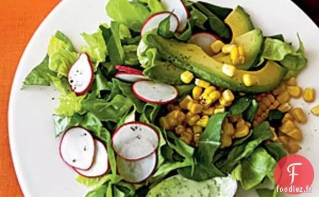 Salade De Maïs Rôti Et Radis Avec Vinaigrette Avocat-Herbes