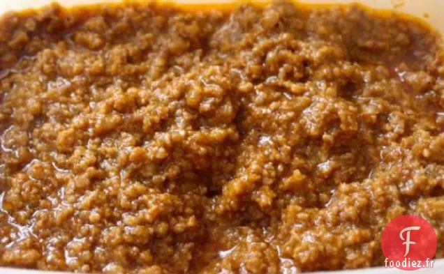 Goût De Chien De Porc De Yocco Avec Sauce Chili