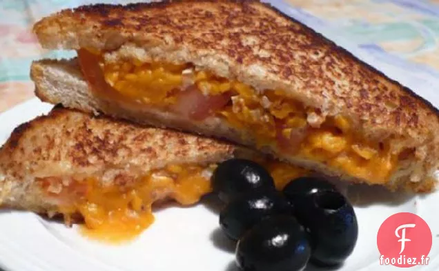 Sandwichs au Lapin Gallois (Rarebit) et aux tomates