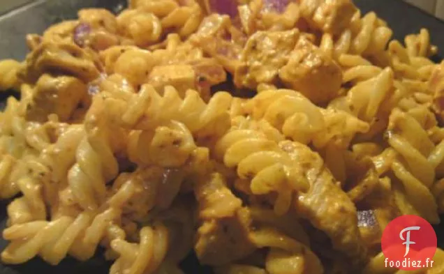 Poulet Au Pesto Rouge Crémeux Avec Pâtes