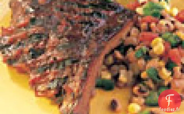Côtes Levées au Barbecue avec Salade de Maïs et de Pois Noirs