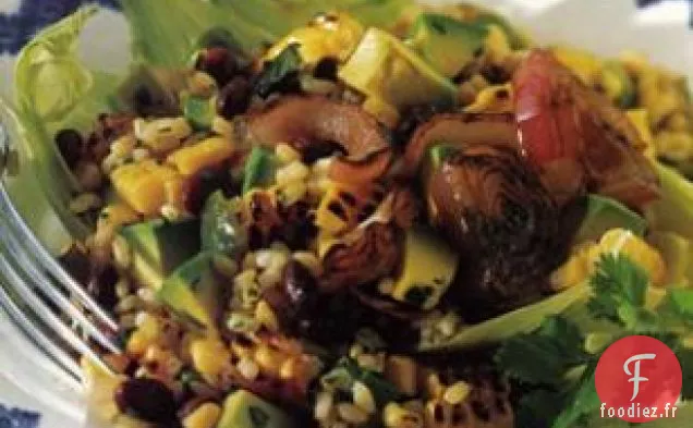 Salade De Maïs Grillé Avec Haricots Noirs Et Riz