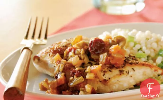 Poulet Marocain avec Garniture aux Fruits et aux Olives