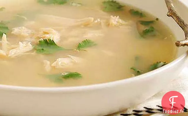 Soupe de Dinde au Citron Vert du Yucatán