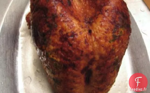 Dinde Rôtie À La Sauge Avec Oignons Caramélisés