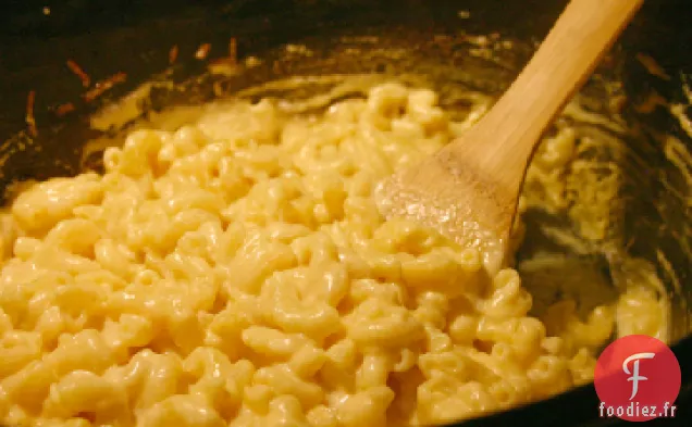 Le célèbre Macaroni au fromage à la mijoteuse de Tante Bettye