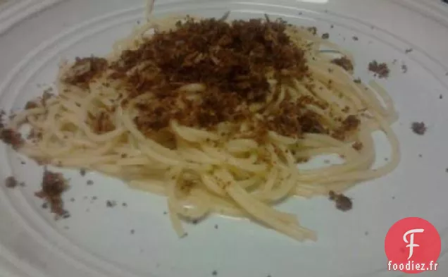 Pâtes À l'Huile d'Ail et Chapelure Grillée