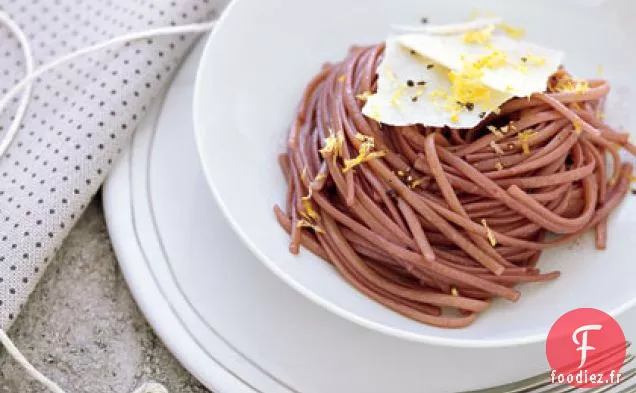 Pâtes au Vin Rouge avec Romano
