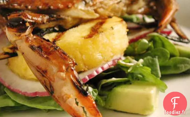 Salade de Crabe à Carapace Molle Grillée et Ananas au Cresson