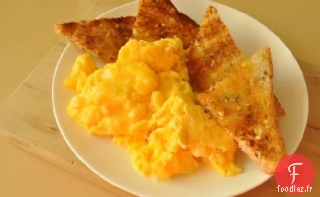 Oeufs Brouillés au fromage. . . Faible En Gras, Faible En Chol, Faible En Sucre