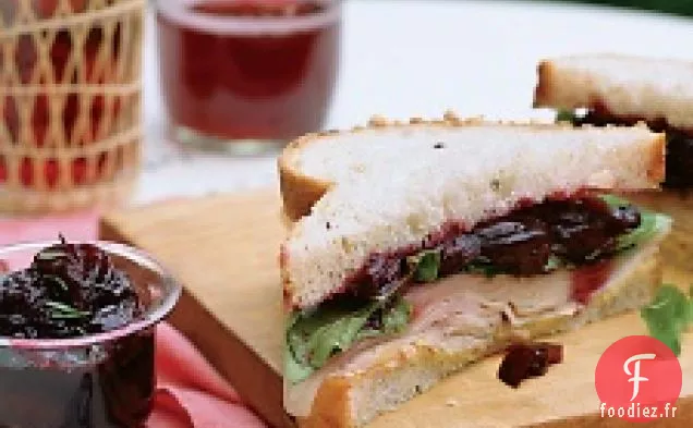 Sandwich À La Dinde Avec Compote De Cerises