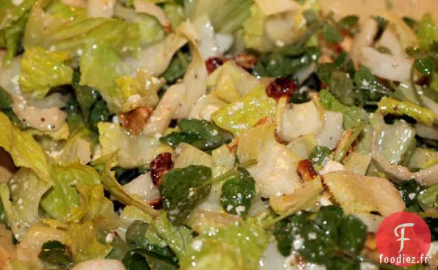 Salade De Légumes Verts Doux Et Amers Avec Vinaigrette Au Fromage Bleu Gorgonzola