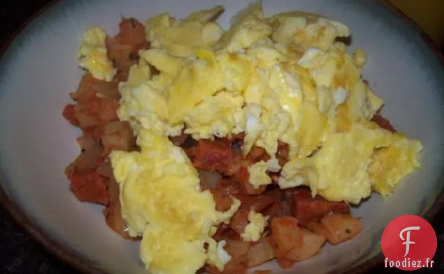Hachis et Œufs au petit déjeuner Tex-Mex